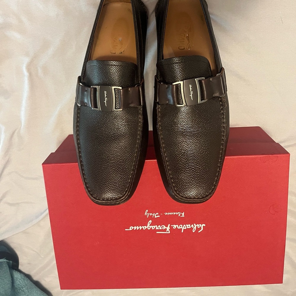 Salvatore Ferragamo Men's Espresso Leather Loafers. Very lightly worm. Great!